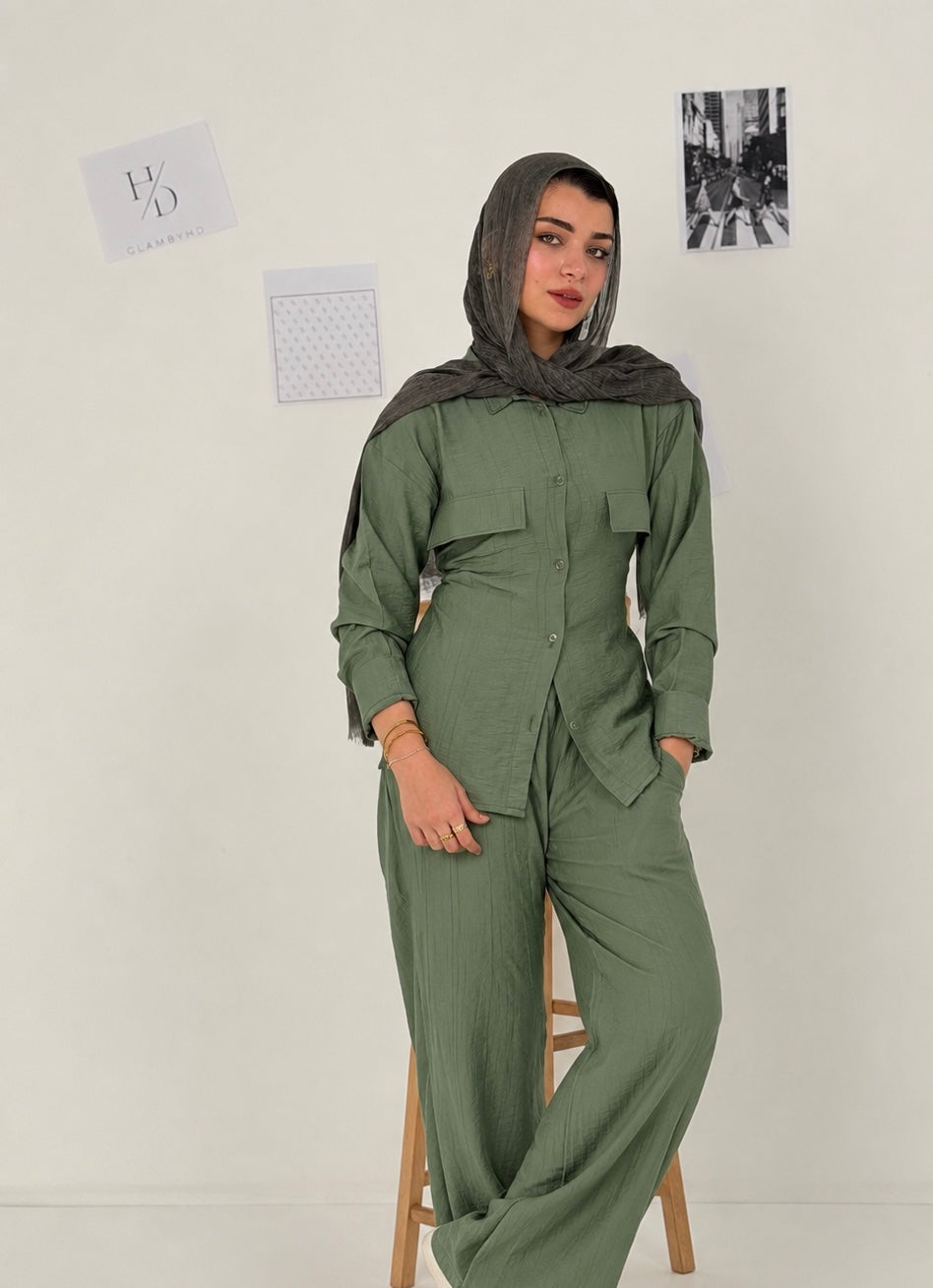 Green galaxy linen